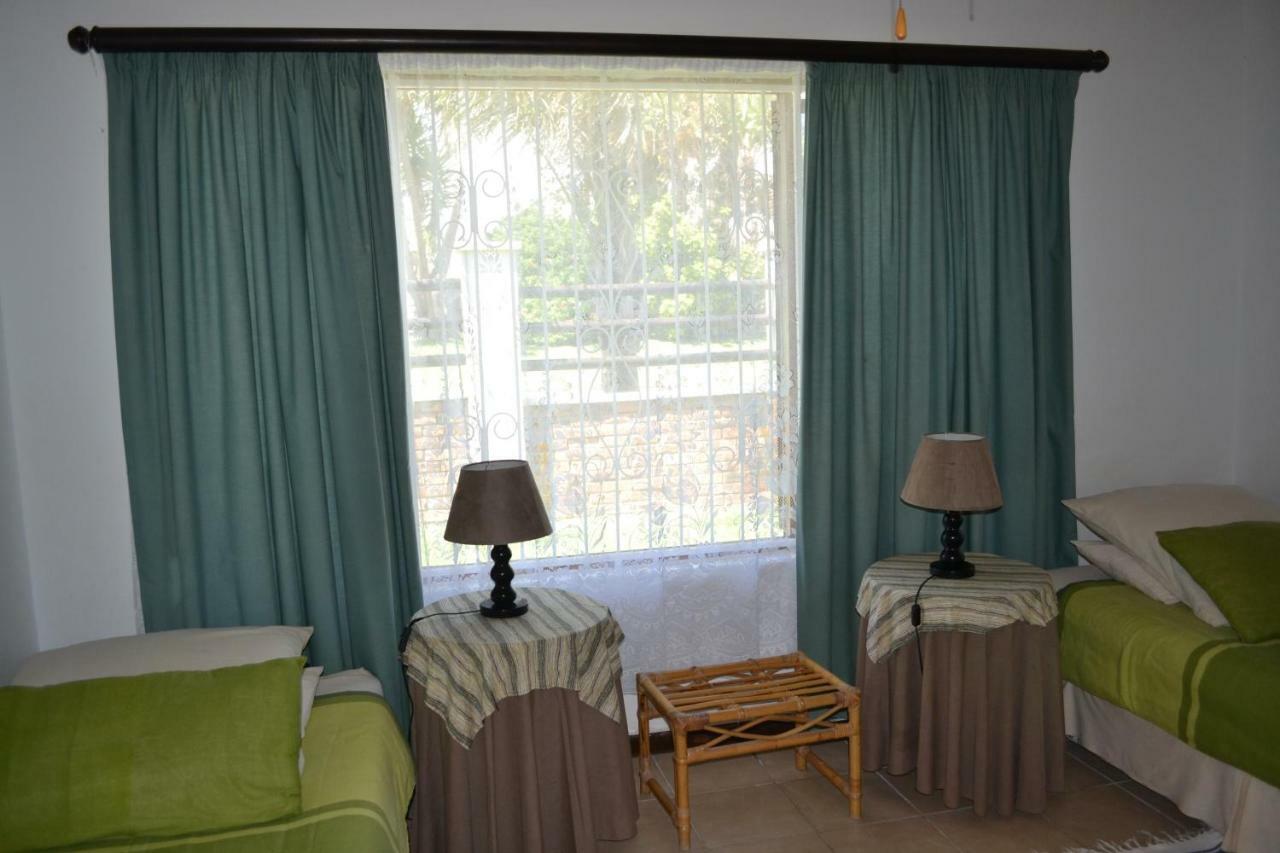 Hotel Crowned Crane Gonubie Exterior foto