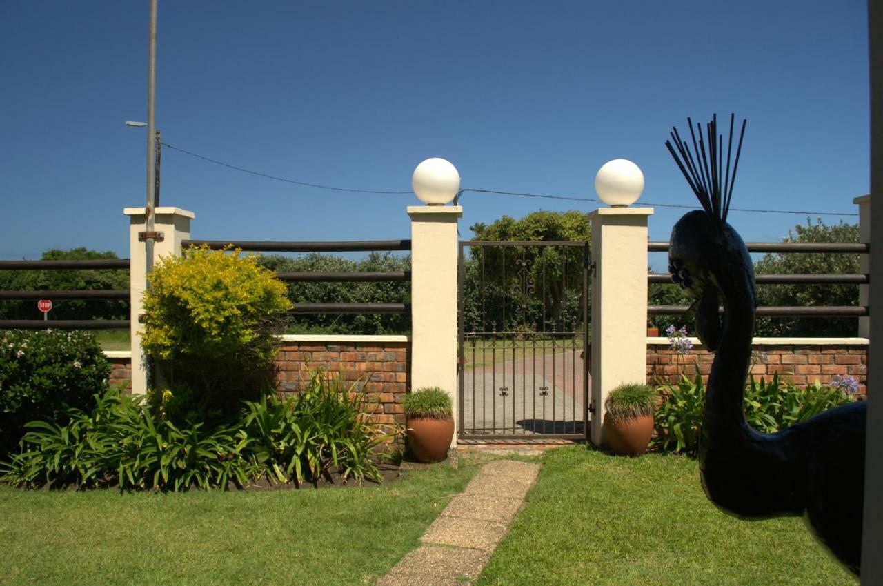Hotel Crowned Crane Gonubie Exterior foto