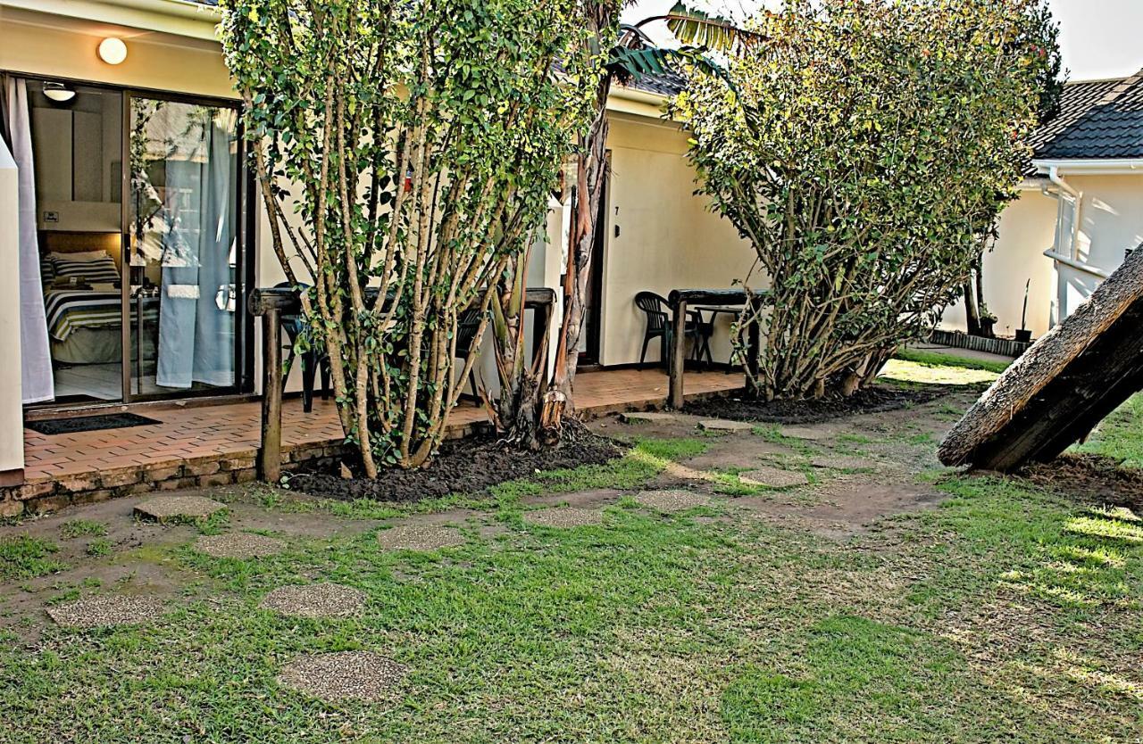 Hotel Crowned Crane Gonubie Exterior foto